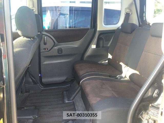 Nissan ROOX 2010-06 276194-5
