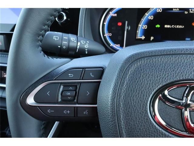 Toyota VOXY HYBRID 2023-10 182669-16