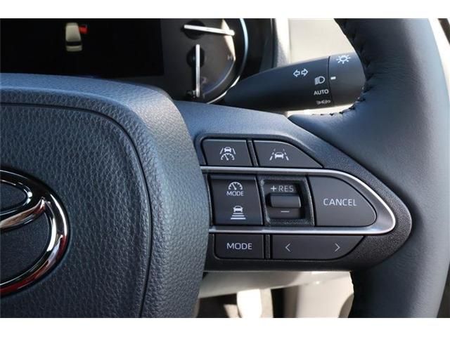Toyota VOXY HYBRID 2023-10 182669-12