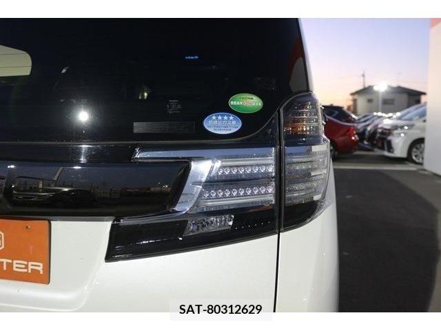 Toyota VELLFIRE 2017-12 212573-10