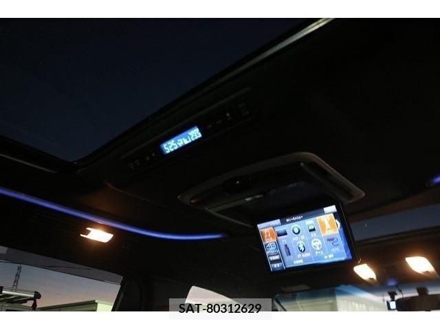 Toyota VELLFIRE 2017-12 212573-4
