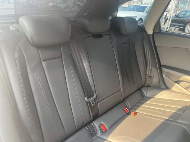 Audi A4 2018-09 20727-14