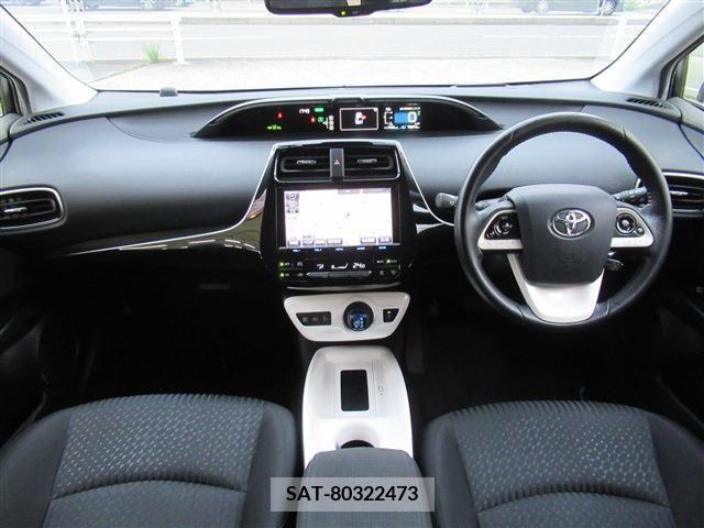 Toyota PRIUS 2015-12 281806-4