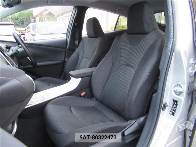 Toyota PRIUS 2015-12 281806-17