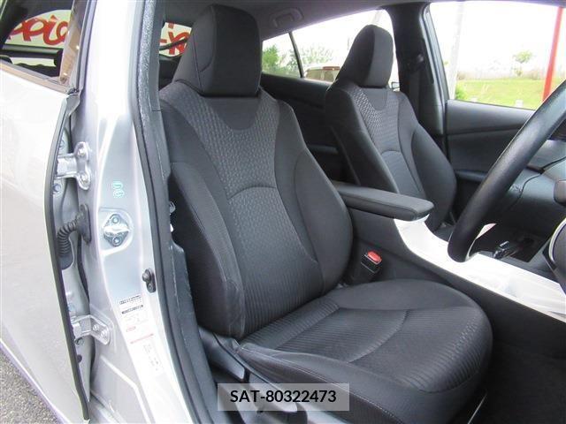 Toyota PRIUS 2015-12 281806-13