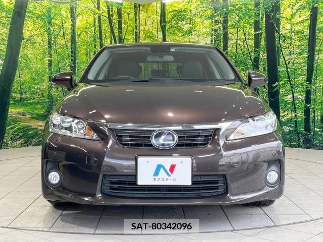 Lexus CT 2013-09 353901-14