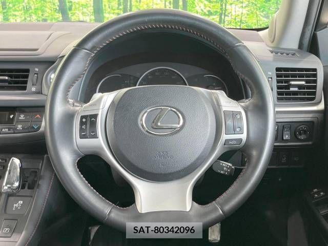Lexus CT 2013-09 353901-11
