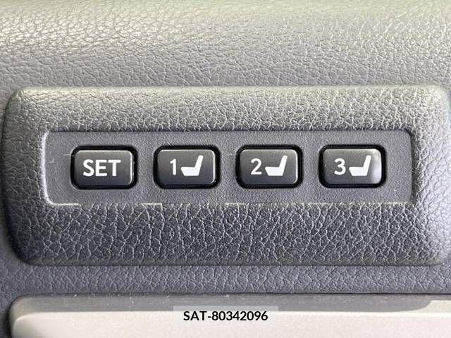 Lexus CT 2013-09 353901-6