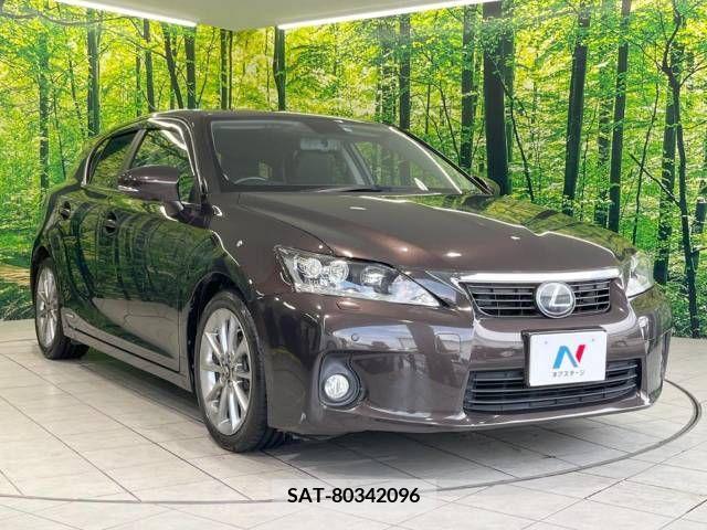 Lexus CT 2013-09 353901-16