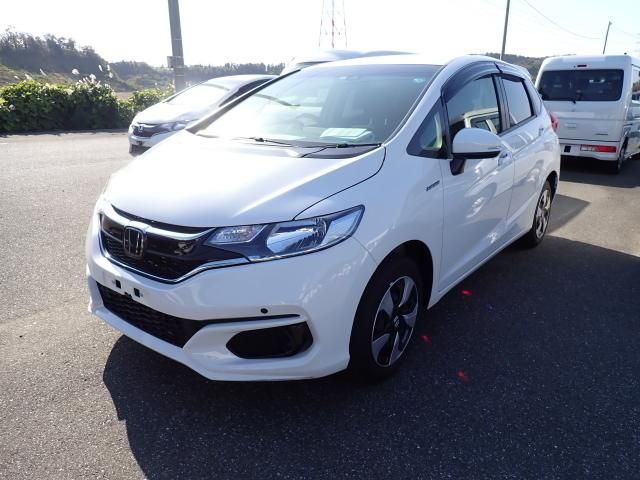 Honda FIT HYBRID 2018-10 13563-3