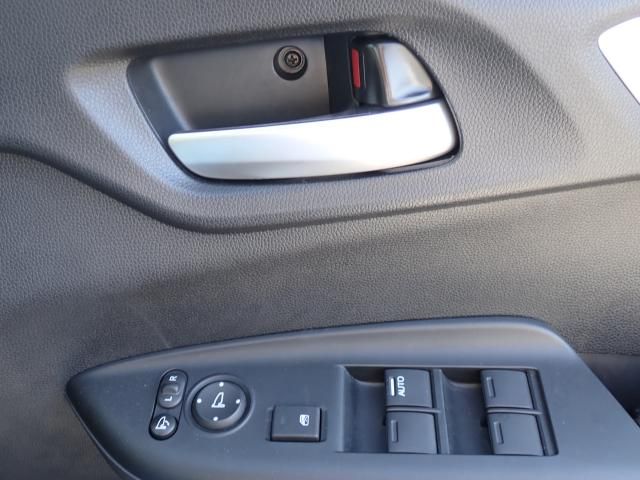 Honda FIT HYBRID 2018-10 13563-16
