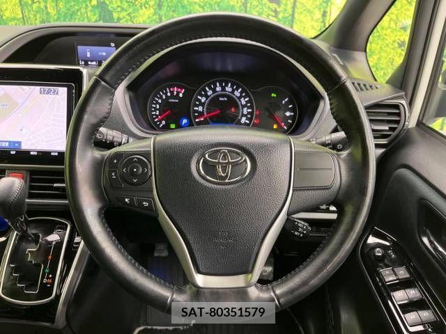 Toyota VOXY 2019-01 372768-12