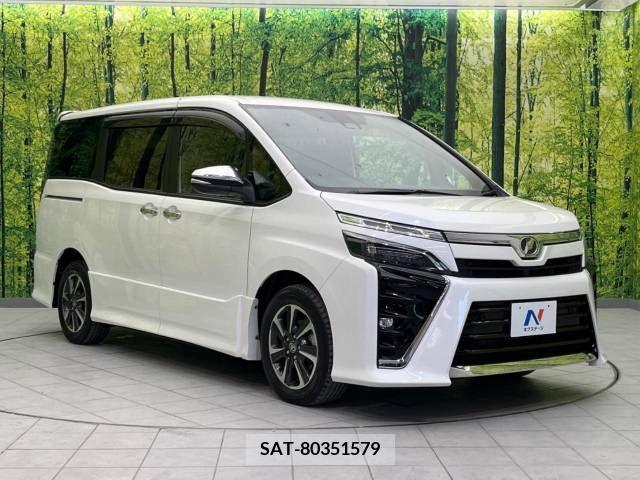 Toyota VOXY 2019-01 372768-17