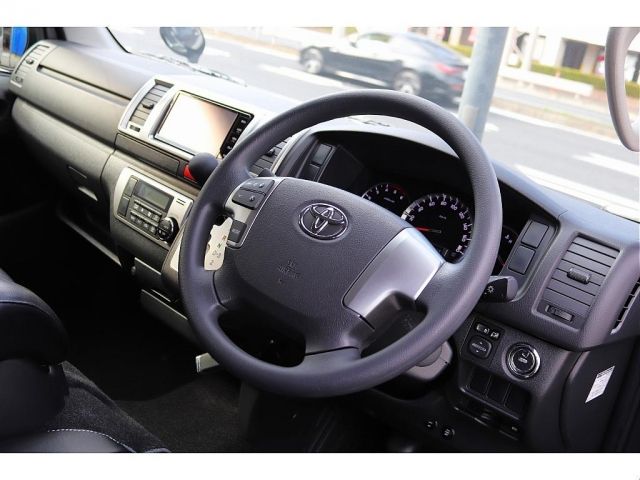 Toyota REGIUSACE VAN 2015-01 18174-15