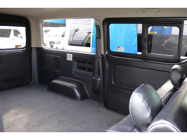 Toyota REGIUSACE VAN 2015-01 18174-18