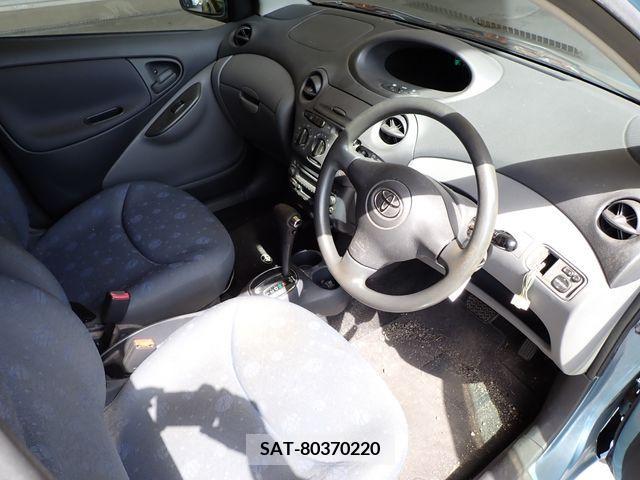 Toyota VITZ 2002-11 289622-1