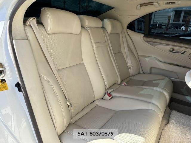 Lexus LS 2013-03 202226-13