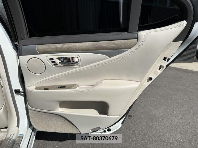 Lexus LS 2013-03 202226-14