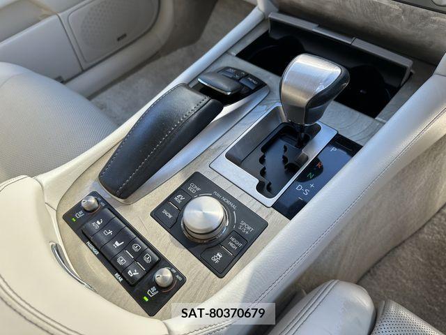 Lexus LS 2013-03 202226-16