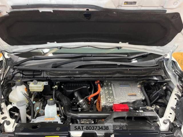 Nissan SERENA 2018-06 215303-18