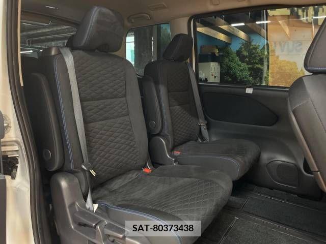 Nissan SERENA 2018-06 215303-9
