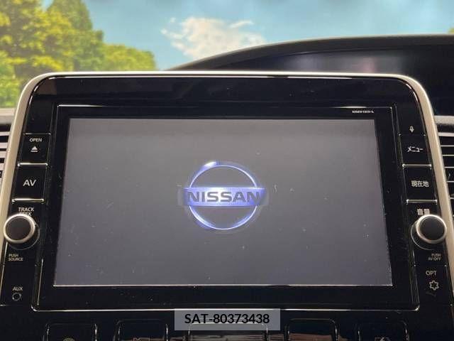 Nissan SERENA 2018-06 215303-2