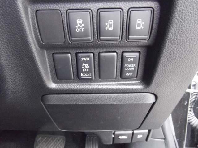 Nissan ELGRAND 2017-07 5344-3