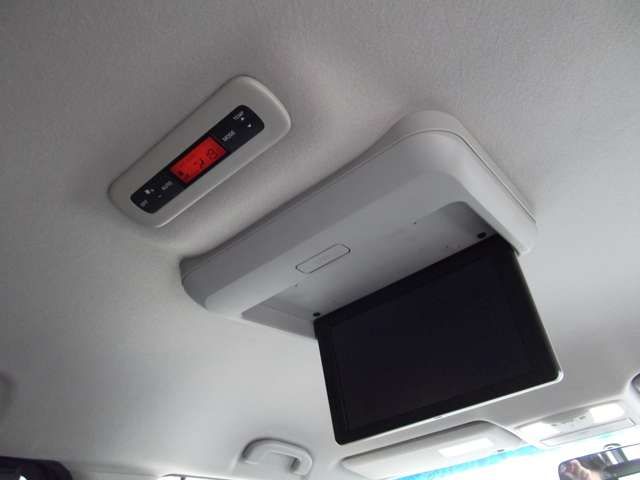 Nissan ELGRAND 2017-07 5344-5