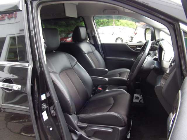 Nissan ELGRAND 2017-07 5344-8