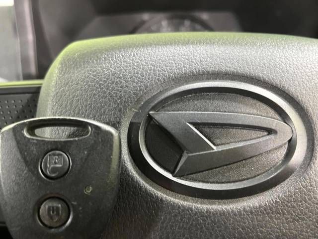 Daihatsu HIJET CARGO 2022-02 183670-6