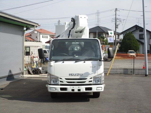 Isuzu ELF TRUCK 2015-04 14846-1