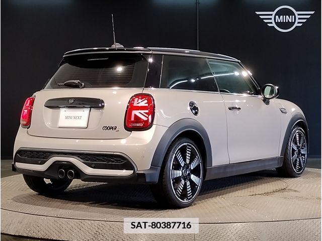 Bmw MINI 2021-06 338516-2
