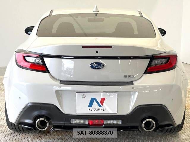 Subaru BRZ 2022-09 332503-15