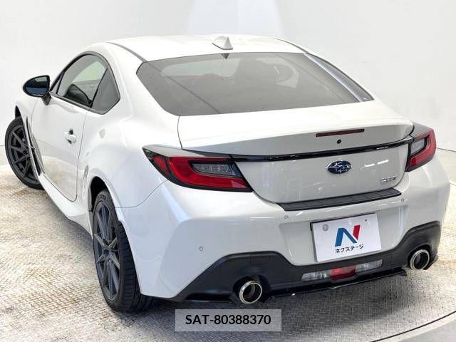 Subaru BRZ 2022-09 332503-17