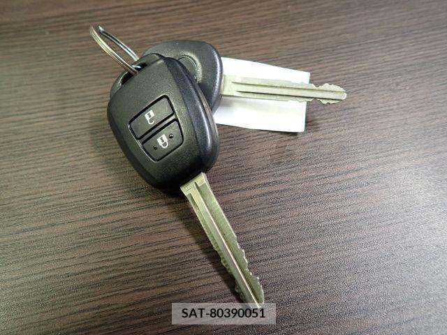 Toyota COROLLA AXIO 2019-03 224990-20