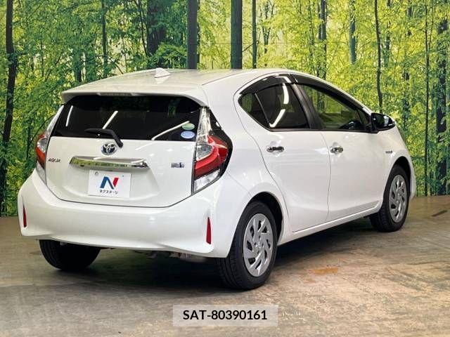 Toyota AQUA 2017-12 260177-17