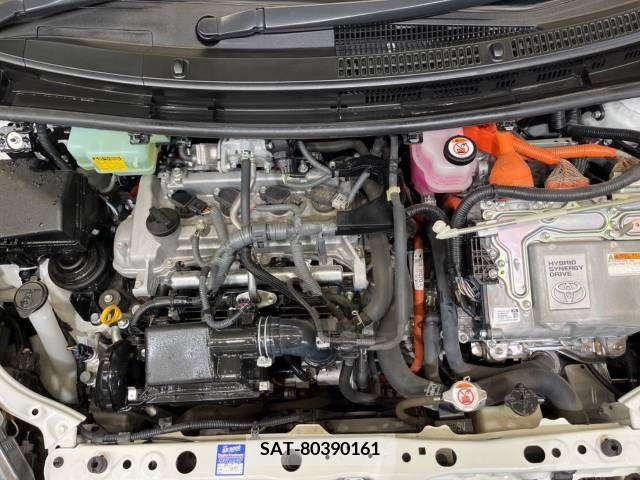 Toyota AQUA 2017-12 260177-18