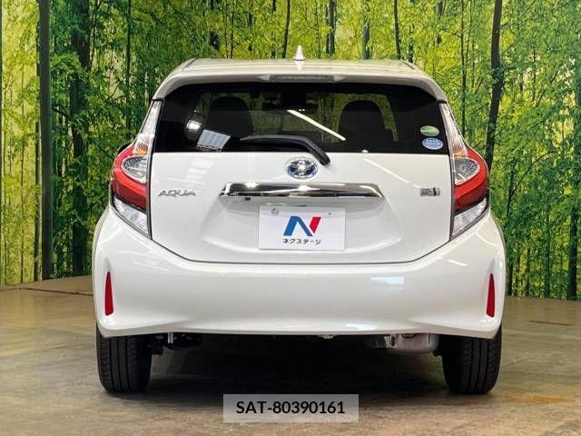 Toyota AQUA 2017-12 260177-15