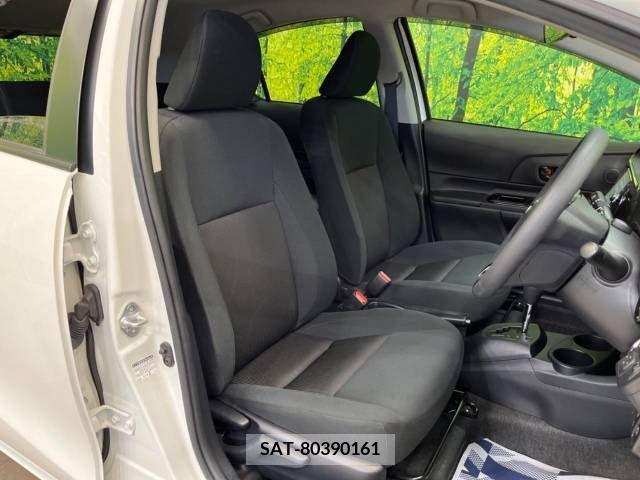 Toyota AQUA 2017-12 260177-8