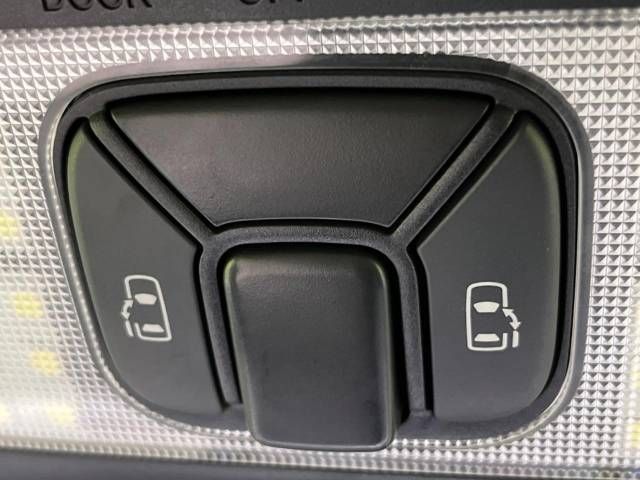 Toyota ESTIMA 2017-08 192704-6