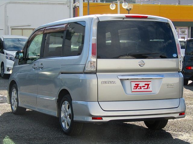 Nissan SERENA 2007-03 192441-8