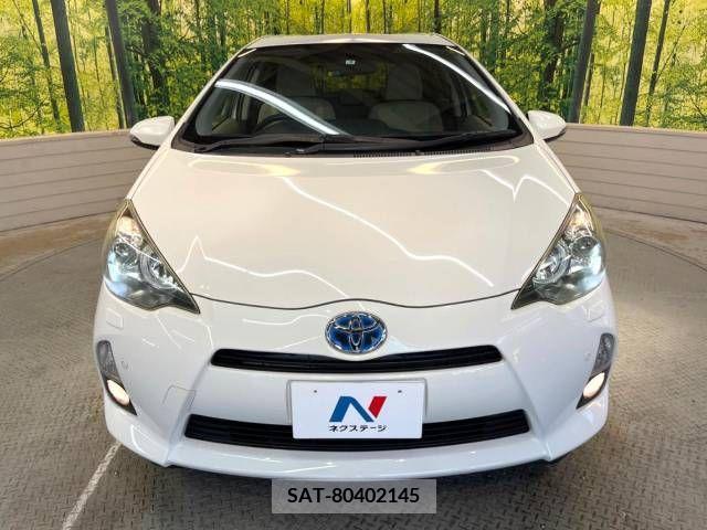 Toyota AQUA 2012-02 356229-14