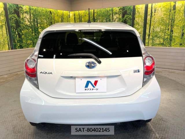 Toyota AQUA 2012-02 356229-15