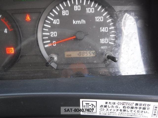 Isuzu FORWARD 2011-07 347427-28