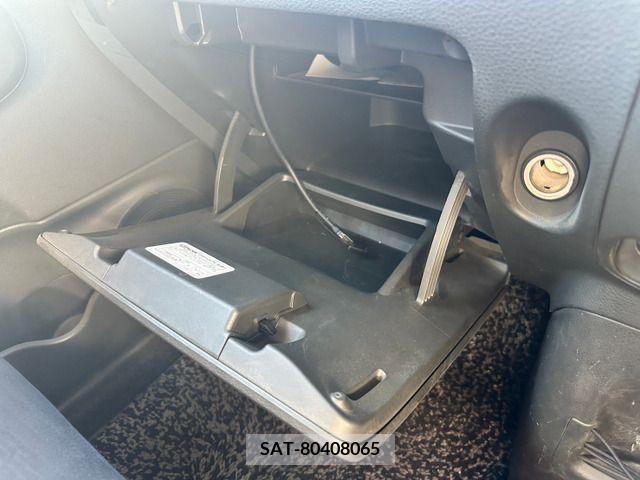Nissan CUBE 2012-05 229407-14