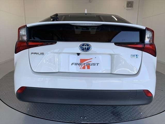 Toyota PRIUS 2019-06 25090-4