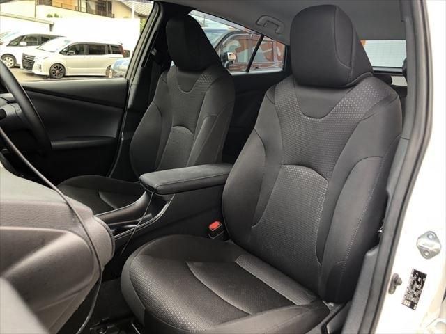 Toyota PRIUS 2019-06 25090-19