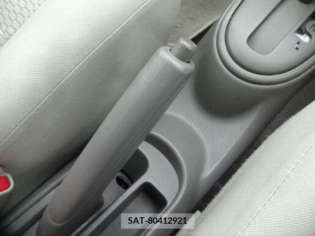 Nissan MARCH 2016-06 277235-19
