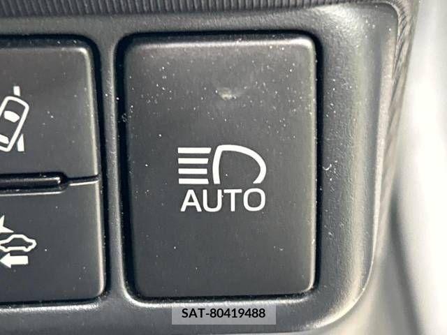 Toyota AQUA 2019-04 260431-5