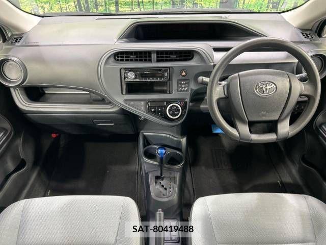 Toyota AQUA 2019-04 260431-1
